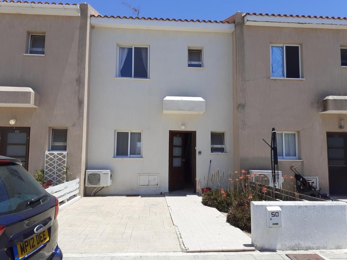 Beautiful 2-Bed House In Mandria Paphos Villa Eksteriør billede